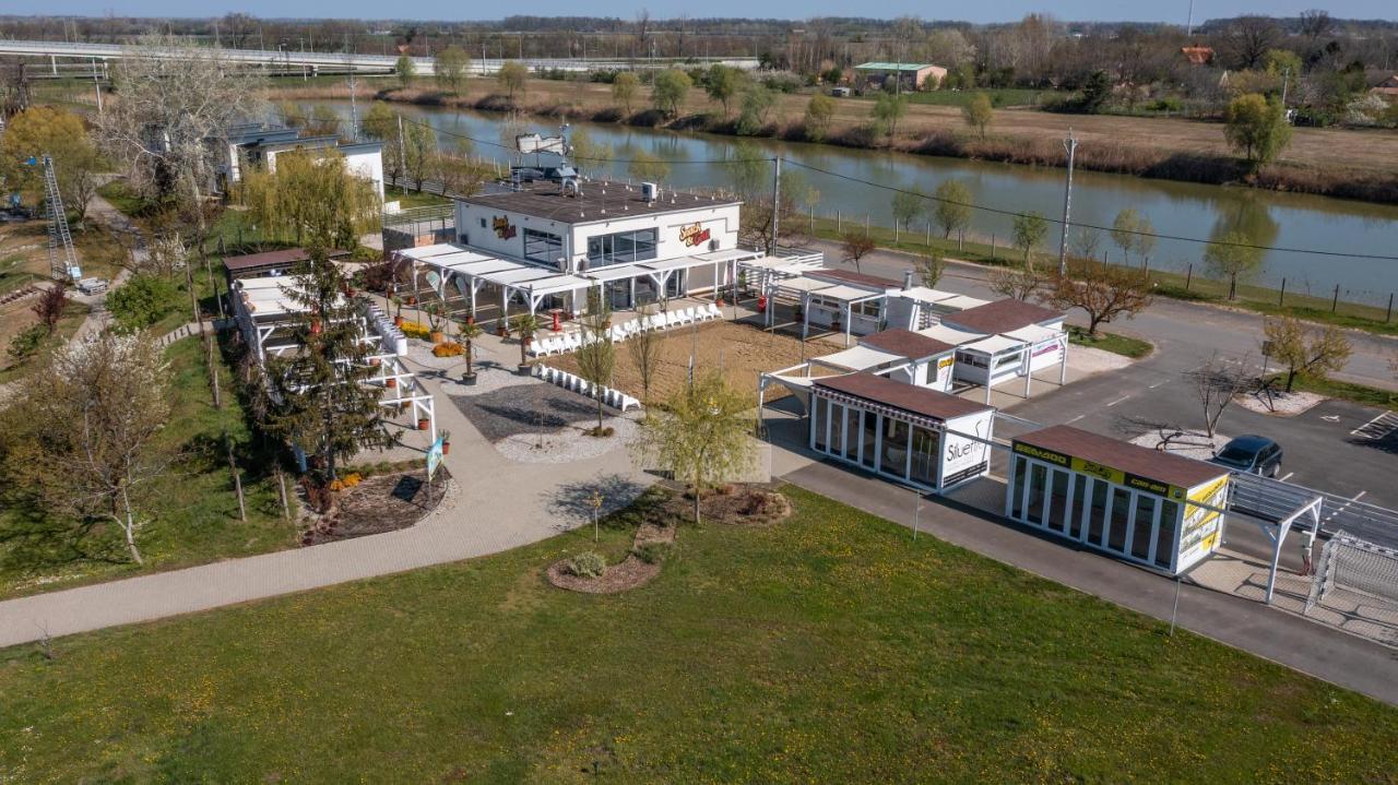 Sun City Vízisport Paradicsom Hódmezővásárhely Kültér fotó